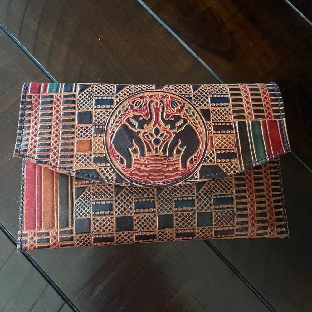 NWOT 3 piece Multicolor Patterned Women's Clutch